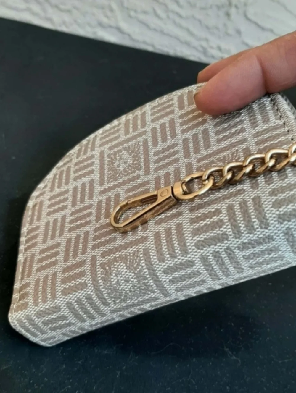 ANNE KLEIN Quilted "Emerson" Hobo Shoulder Bag 4 Pc Set - Picture 10 of 17